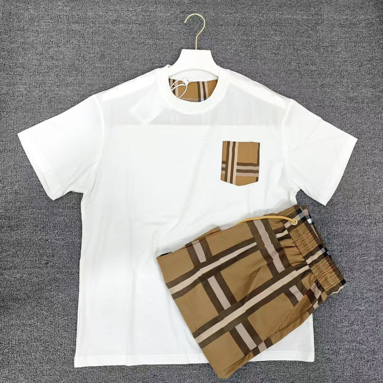 Summer Women's Outfit Luxury Brand Well-Known Men's Designer Crew Neck Printed T-Shirt Paired with Beach Shorts High-Quality Women's