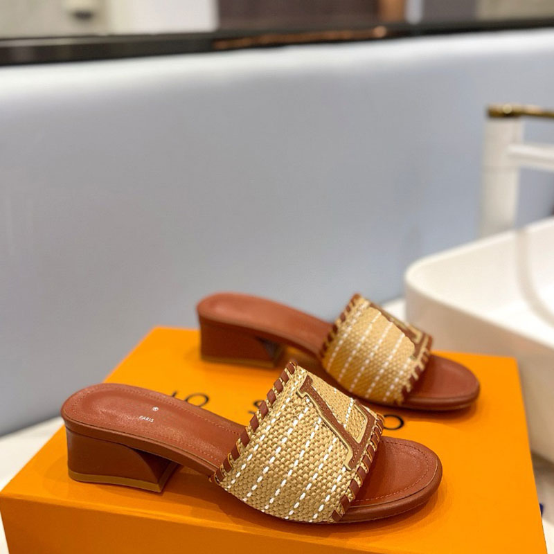 Designer Grass Woven Sippers Womens Retro Lazy Flat Shoes Ladies Summer Fashionable Beach shoe Luxury Sandals Sizes 35 42