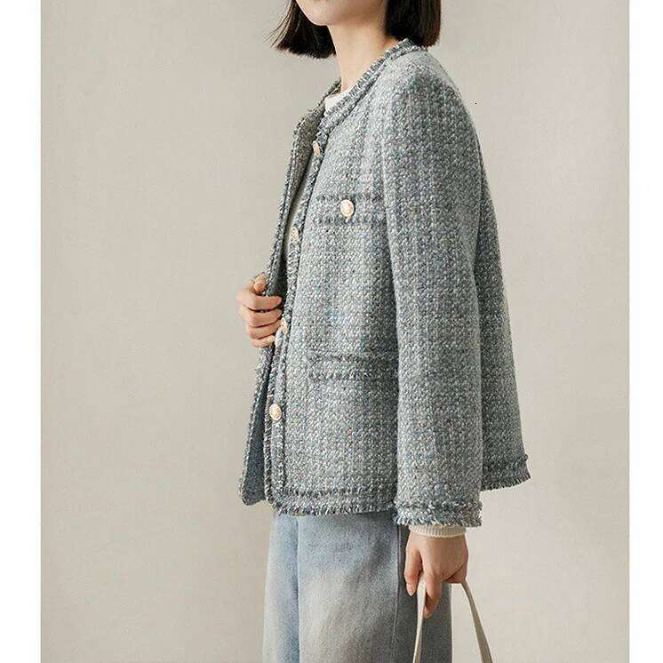 Petit manteau parfumé à franges en laine 2026 haut de gamme, veste en Tweed bleu-gris, vêtements courts français pour femmes, nouvelle collection