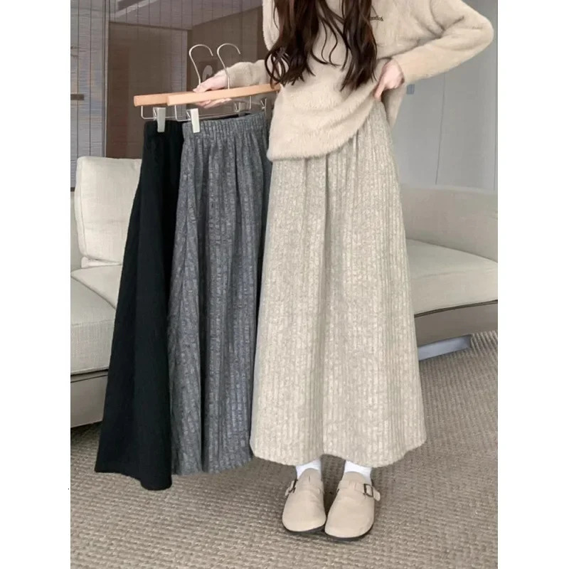 Plus Size Womens Fleece-Lined Thickened Skirt High-Waisted Slimming Medium-Length A- Line Korean Style Arrival For Autumn/W251201