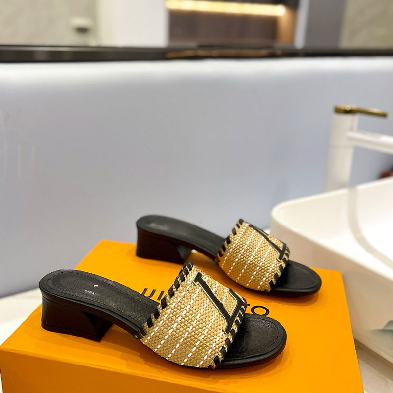 Designer Grass Woven Sippers Womens Retro Lazy Flat Shoes Ladies Summer Fashionable Beach shoe Luxury Sandals Sizes 35 42 With Boxs