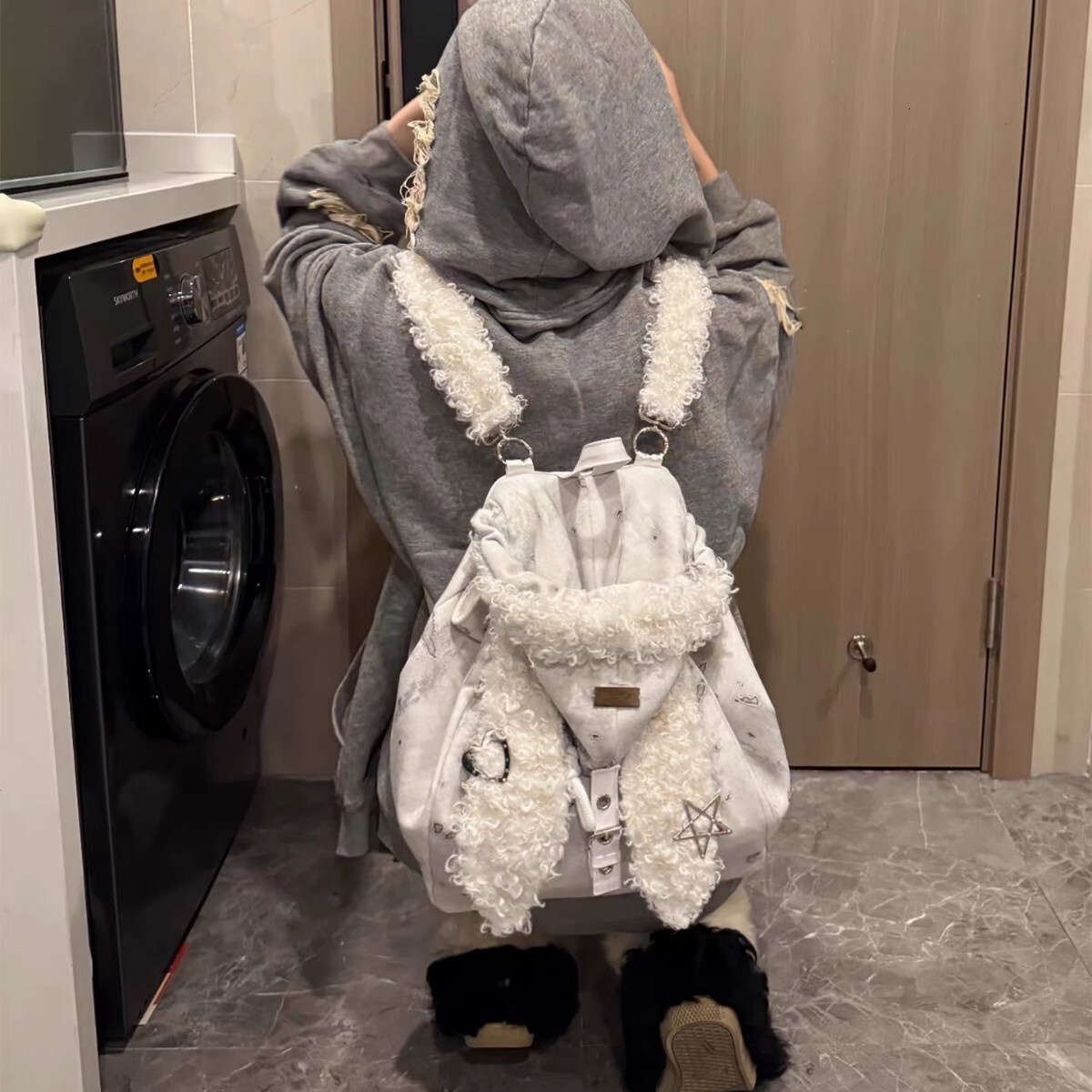 Designer luxury High-end Cute Fluffy Bunny Ear Hat Backpack 2025 Autumn Winter New Large Capacity Versatile Backpack for Women