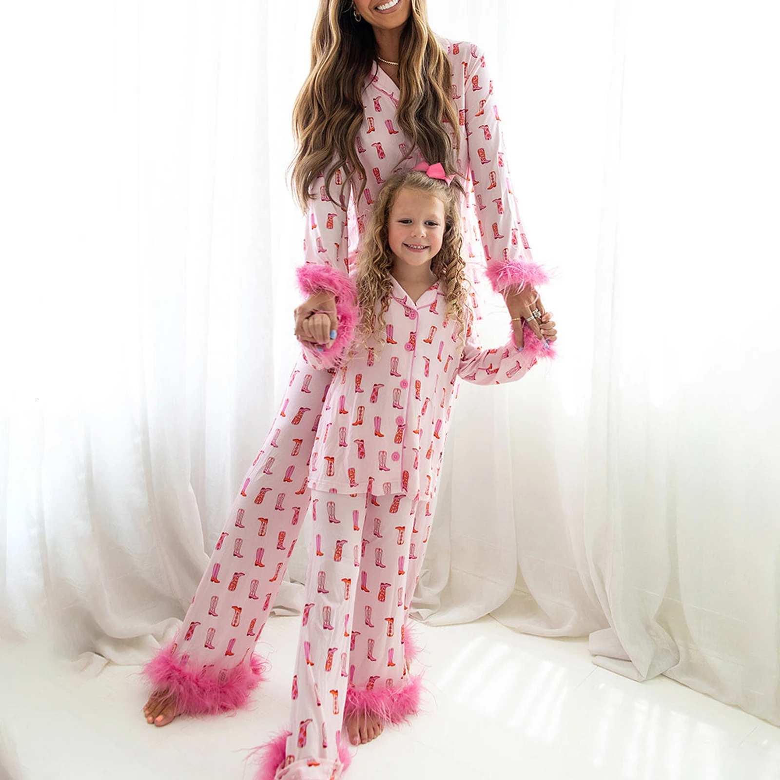 HEZIOWYUN Maman et moi famille correspondant 2 pièces pyjama plume manchette ensemble à manches longues botte imprimé chemise pantalon ensemble C