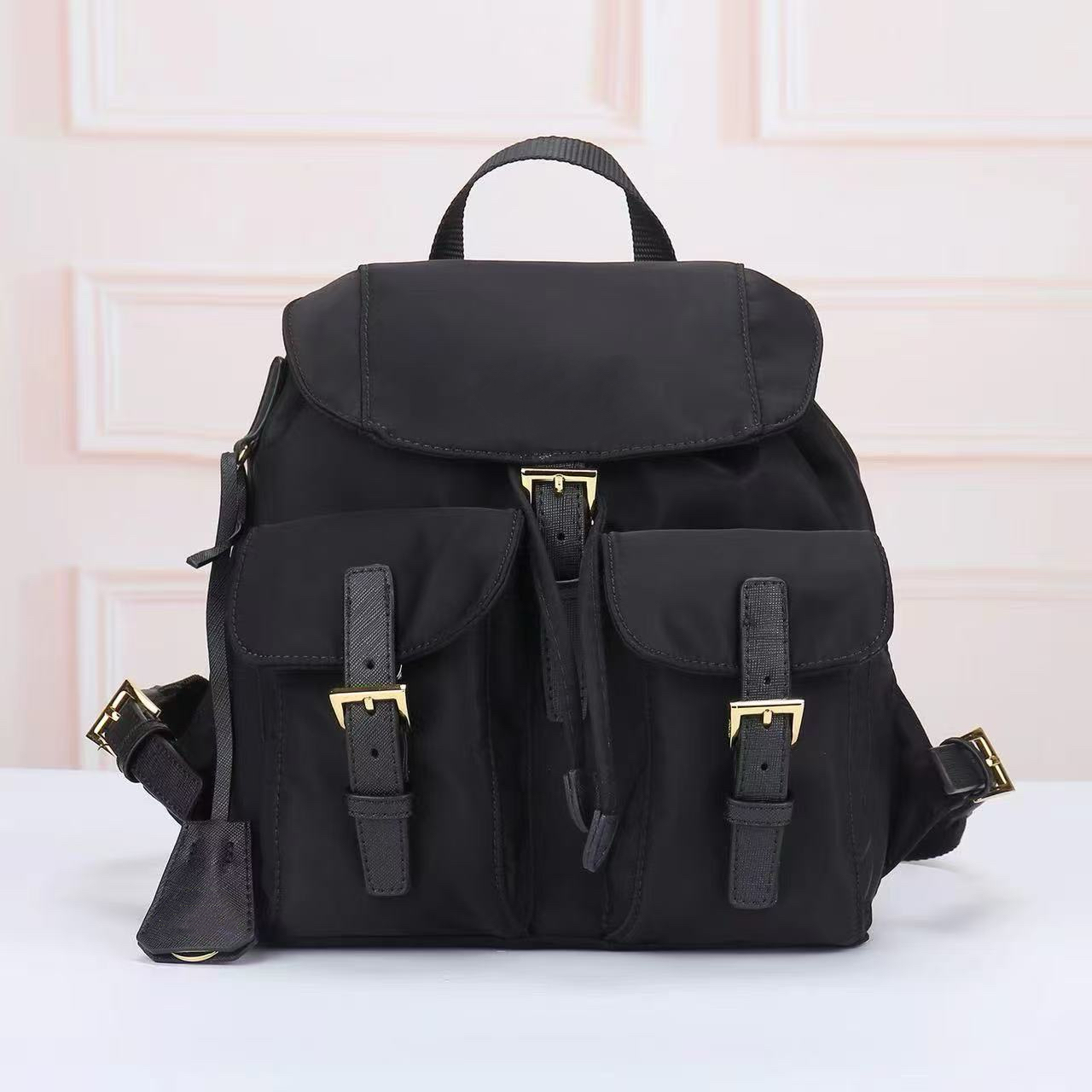 Designer's large capacity backpack lightweight nylon Oxford cloth backpack waterproof fitness bag, travel backpack Commuting computer bag women