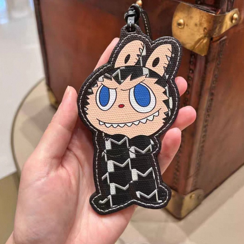 Designer Co-branded Keychain Men's and Women's Bag Charm Luxury Brand Car Pendant Luggage Tag Leather Keychains Hot Selling Bag Pendant Co
