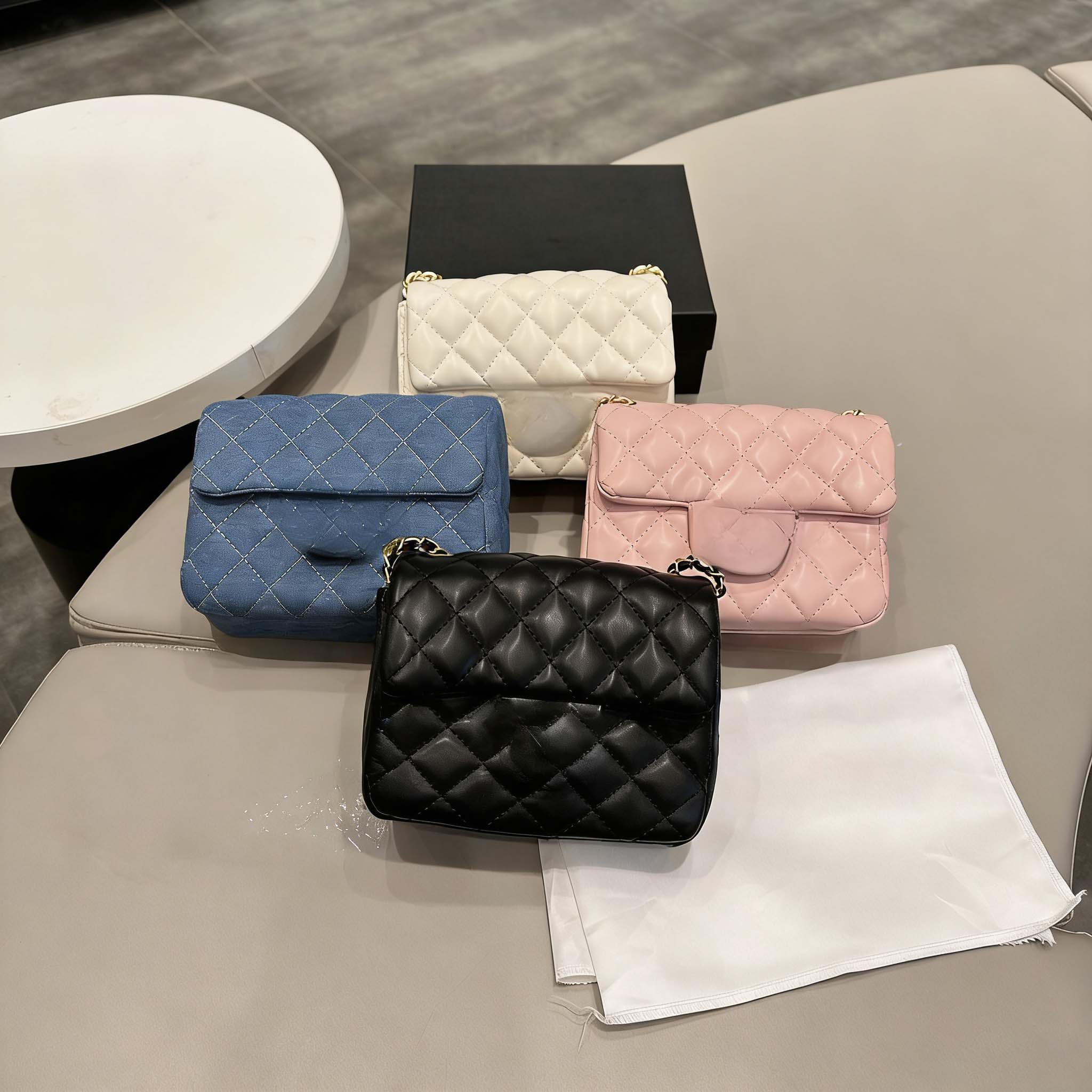 Designer bags mini purse Evening Bags Shoulder bag chain Women handbag Diamond Lattice Designer purse Crossbody wallets Little Golden Ball lady part
