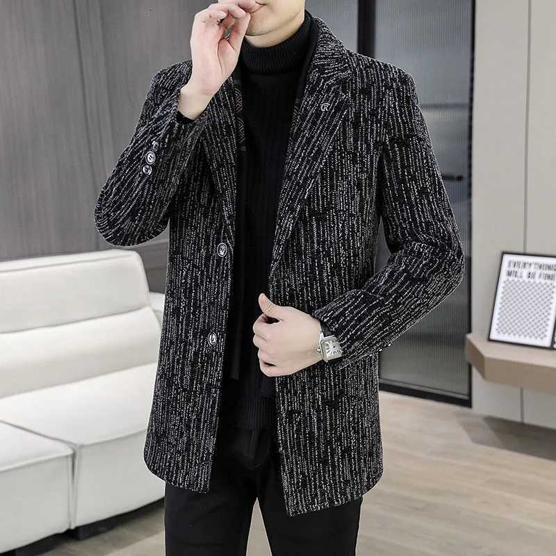 High-quality mens fashionable cool versatile trendy and casual new Chenille texture striped fleece coat M251208
