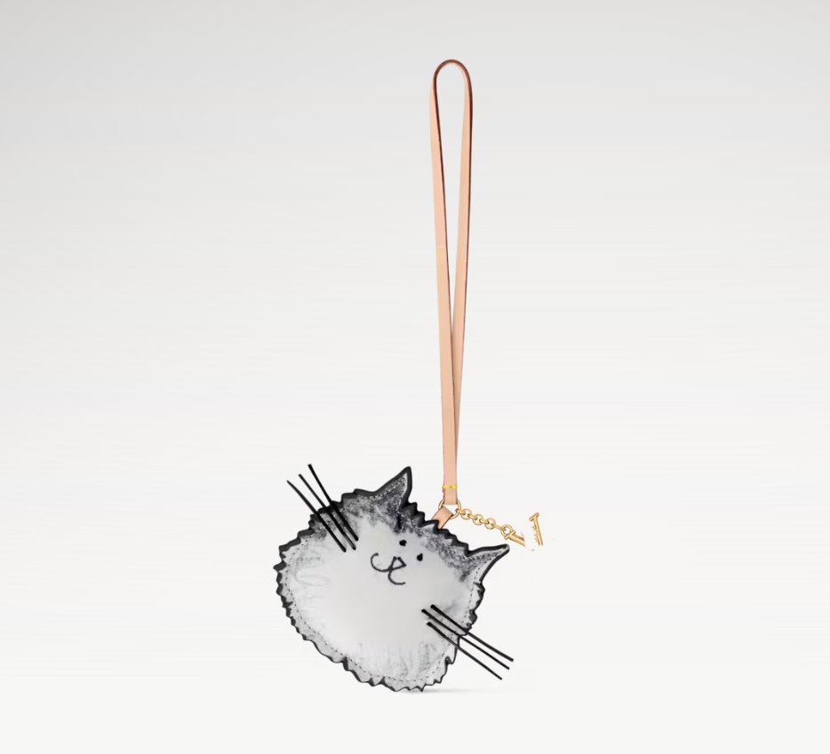 With Box Designer keychain CAT Accessories bag charm luxury designers v Keychain Handmade Leather Keychains Women Bag Pendant
