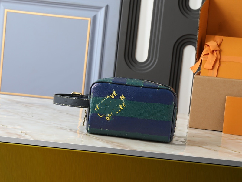 Unisexe Mode Casual Designer Luxe Casier Dopp Kit Sacs Sacs À Cosmétiques Pochette TOTES Trousse De Toilette Sac À Main Portefeuille H Qualité M8