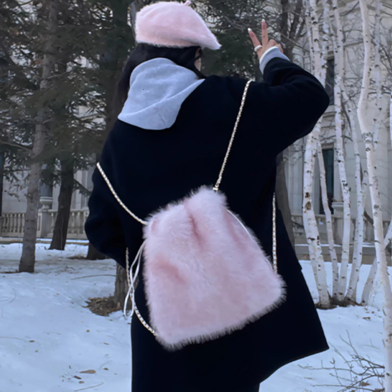 Faux Fur Womens Shoulder Bags Soft Plush Ladies Travel Backpack Girls Tote Bag Solid Color Female Fluffy Handbags Purse 251205