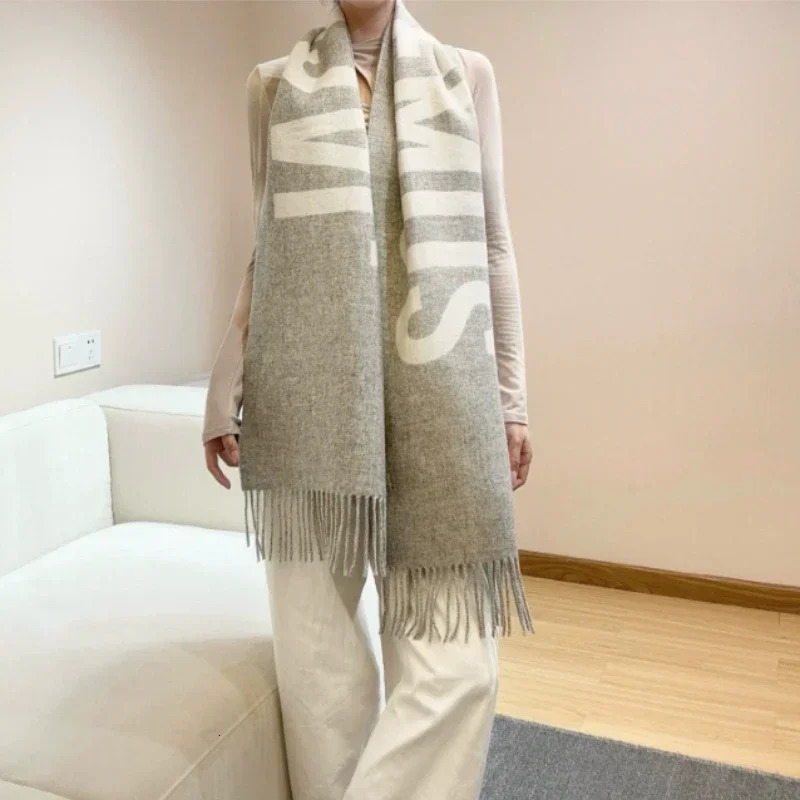 Womens 100 wool scarf high-end winter thick warm neck cover high-end womens fashionable cashmere shawl printed letter style 251204