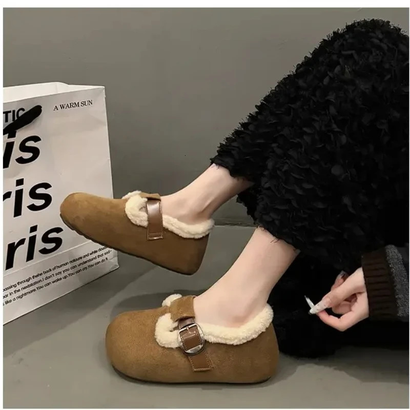 Winter Shoes Women Warm Short Plush Ladies Shoes Fashion Comfort Warm Plush Female Cotton Shoes Casual Flat Shoes Slip-on 251204