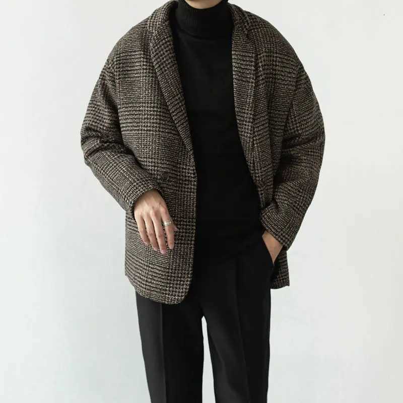 Retro Plaid Woolen Suit Jacket Mens Fashion Loose Casual Suits Coat Turndown Collar Double Breasted Pockets Long Sleeves Tops M251208