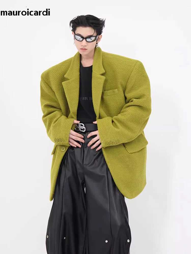 Mauroicardi Spring Autumn Oversized Casual Stylish Black Woolen Blazers for Men Shoulder Pads Long Sleeve Loose Korean Fashion M251208