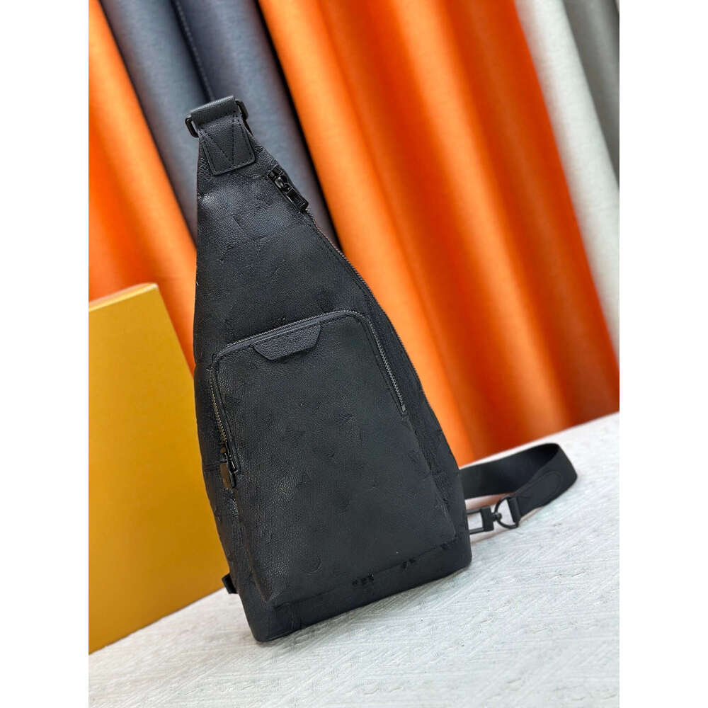 Guguo Designer Bag Men's Chest Luxury Bag Bag Style Large Capacity Crossbody Bag Versatile Checkerboard Pattern Casual Shoulder Bag Travel Phon