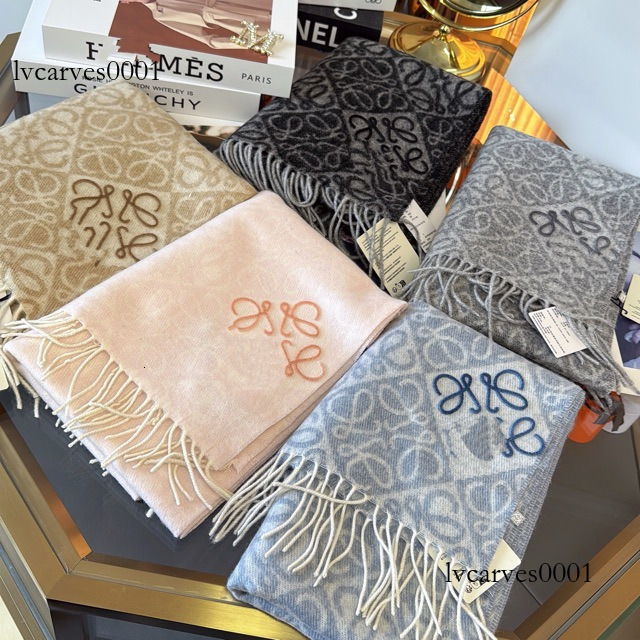 Designer cashmere long scarf 2025 New Floral Letter Flocked Double-Sided Women, Autumn and Winter Warm Jacquard Scarf for Couples