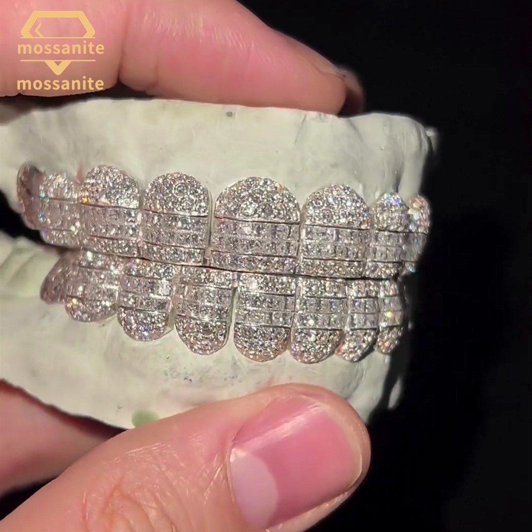 Iced Out VVS Moissanite Grillz For Teeth Sterg Sier Hybrid Round Baguette Cut Top 10 Bottom Custom
