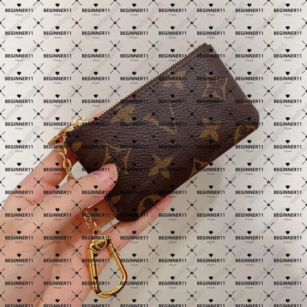 Designer Keychain Wallet Key Chain Hang Bag Charm Keyring Keychains hang Leather Designers Women Men Coin Purse Alloy Pendant Key Ring with box 09