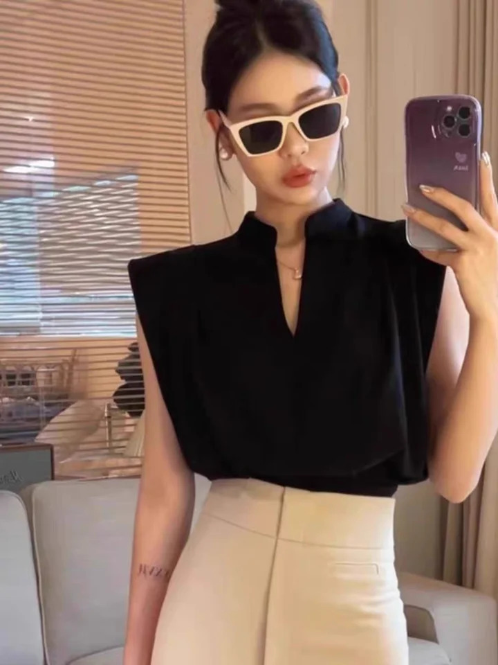 Camisas De Mujer 2025 Women Blouses V-neck Sleeveless Shirts Temperament Solid Color Crop Tops Summer Vintage All Match Blouse 251205