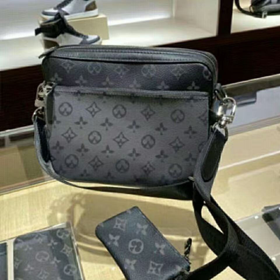 MenCross Body Men Messenger Bag Trio Bags designer Handbags Leather Briefcases Man Shoulder Backpack Sport Male shoulder bags Purse
