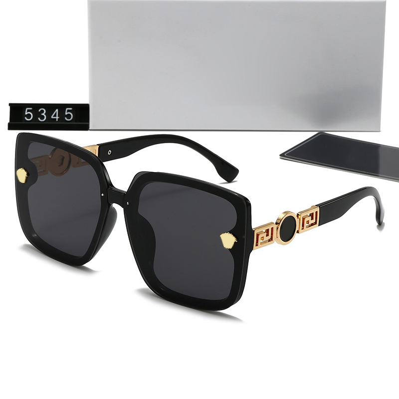 Top Designer Lunettes de soleil pour femmes et hommes Lunettes de soleil en plein air Luxe Big Square Frame Fashion Classic Lady Lunettes de sole
