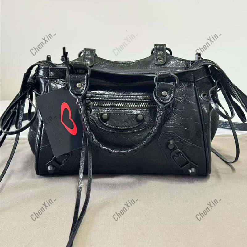 Designer bag 2025 New Paris City Bowling Rivet Genuine Leather Handbag Fashion Versatile Motorcycle Shoulder Bag