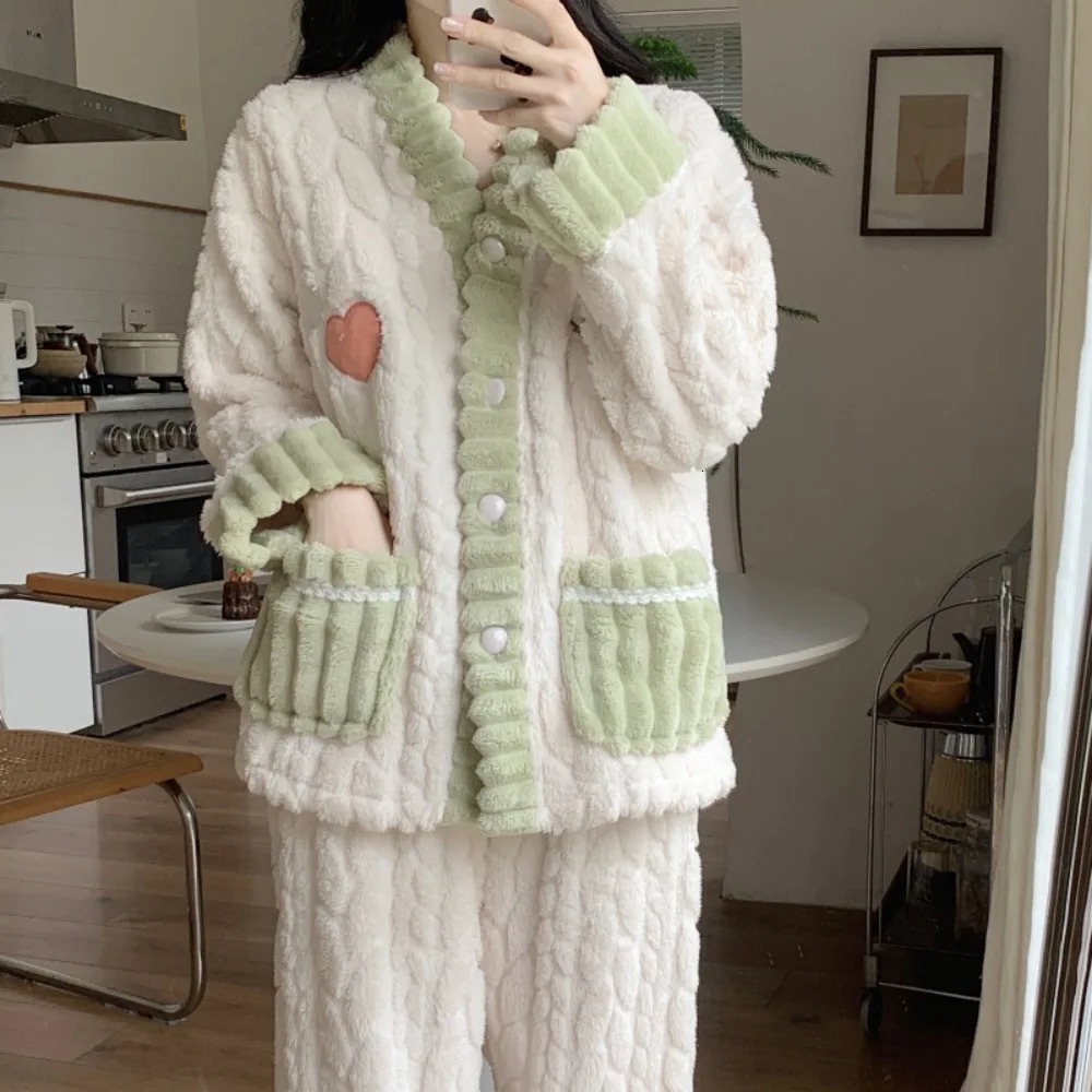 Womens Coral Fleece Pajamas Homewear Padded Thickened Warm Sweet Facecloth Can Be Worn Outside The Clothing 251129