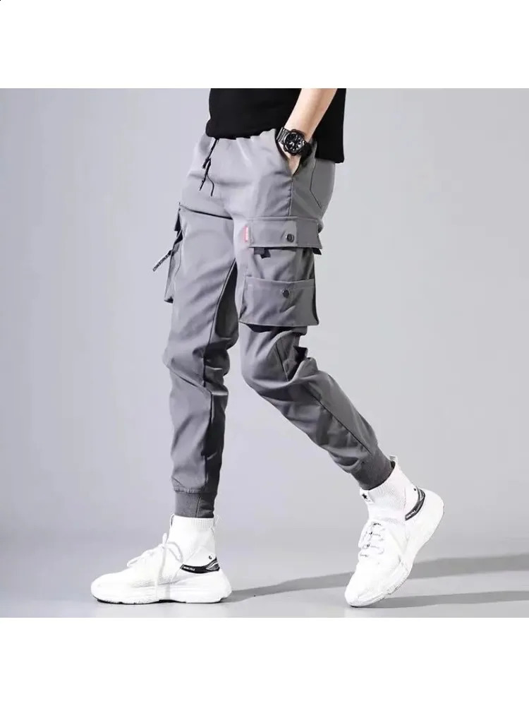 Mens Loose Fit Multi Pocket Joggers for Spring Autumn Men Street Style Waist Drawstring Casual Pants Cargo Fitness 251129
