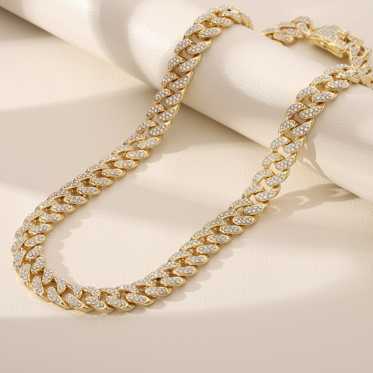 Jewelry Woman Designer Necklace Gold Chain for Man Woman Vvs Moissanite Chain with Pendant Cuban Link Chain Hip Hop Jewelry Activityfashion Hiphop N