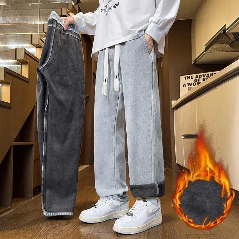 Mens Winter New Style Fleece Thick Jeans Elastic Waist Loose Straight Leg Trendy Pants Korean Version Warm Plush Harun Trousers M251209