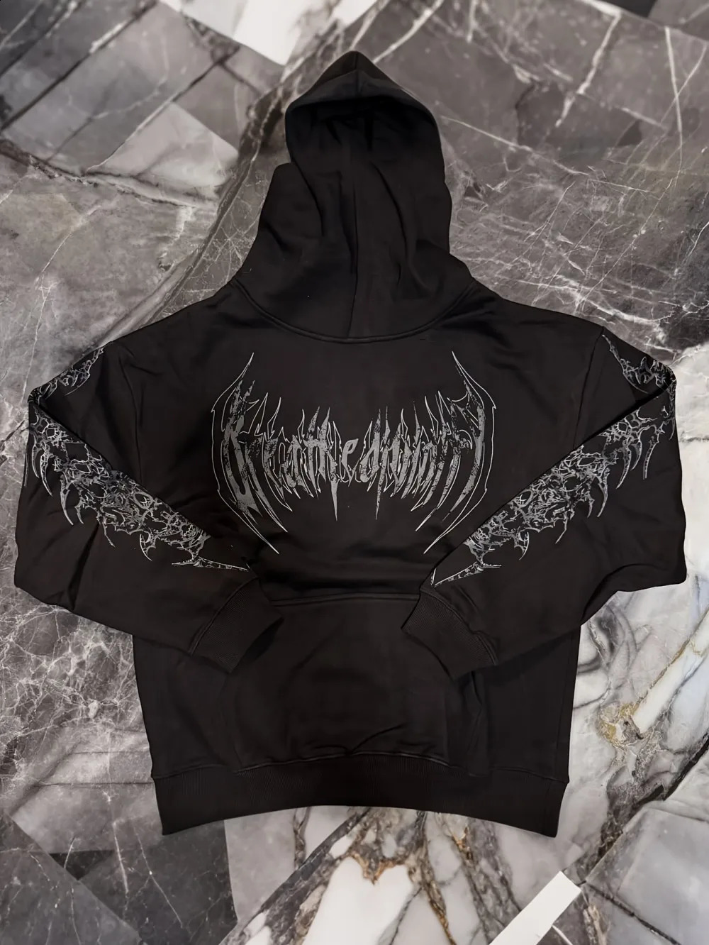 Fashionable mens autumn Gothic letter print comfortable soft hooded sweatshirt suitable for outdoor street wear 251201