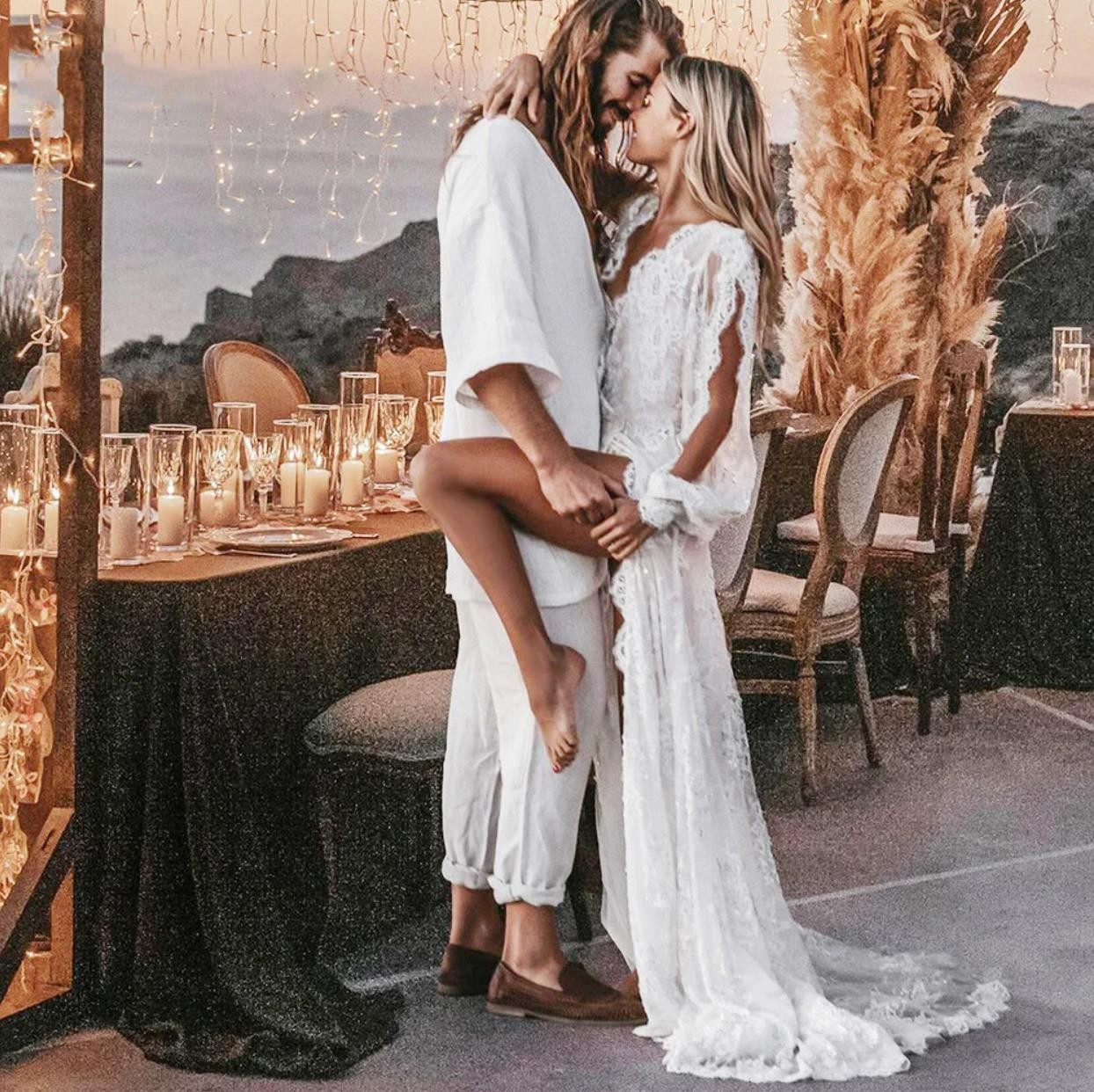 Customized Bohemian Wedding Dresses Lace V-Neck Wedding Gowns high side slit Boho Beach Bridal Dress Long Sleeves Open Backless Vestido Novia