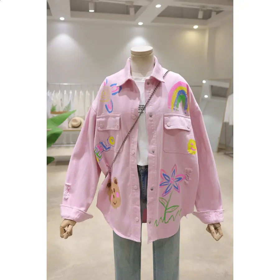 American style hand-painted bear graffiti printed pink denim jacket female autumn plus size loose fashion long casual jacket top 251201