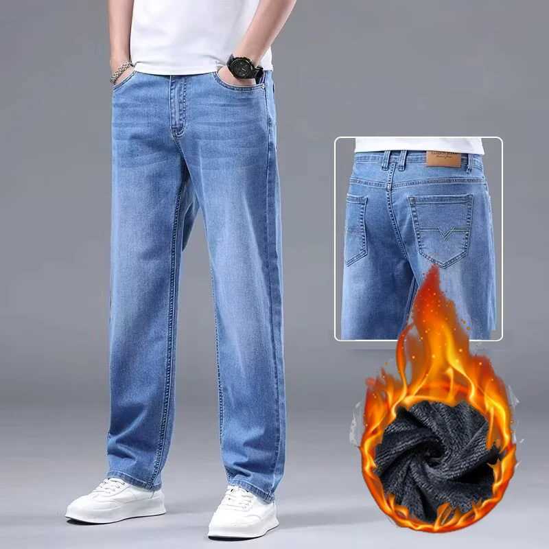 Men New Fleece Lined Thickened Jeans Male Winter Loose Straight Slim Fit Denim Pants High End Casual Comfortable Trousers M251209