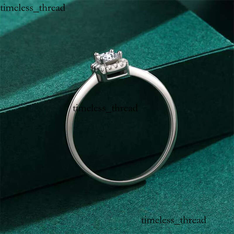Fashion Jewelry 925 Sterling Silver Micro Inlaid VVS Moissanite Women's Square Diamond Wedding Ring