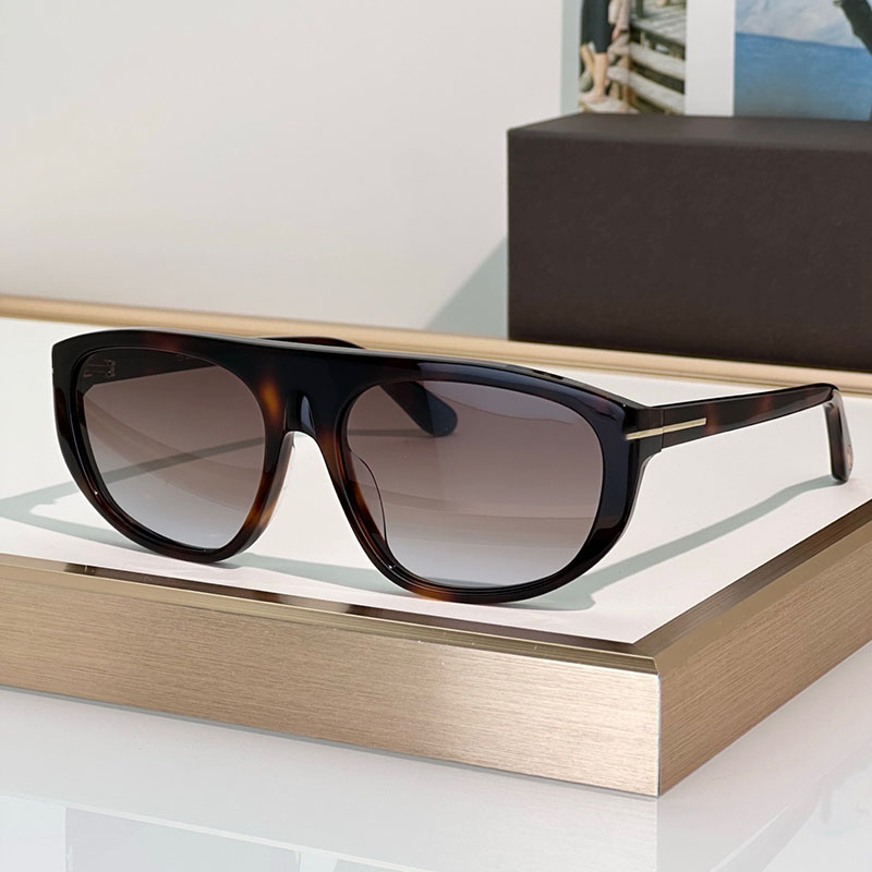 New Fashion Design Rectangular Designer Mens Womens Sunglasses FT1002 Acetate Frame Leisure Outdoor Travel Style Glasses UV Protection Random Box