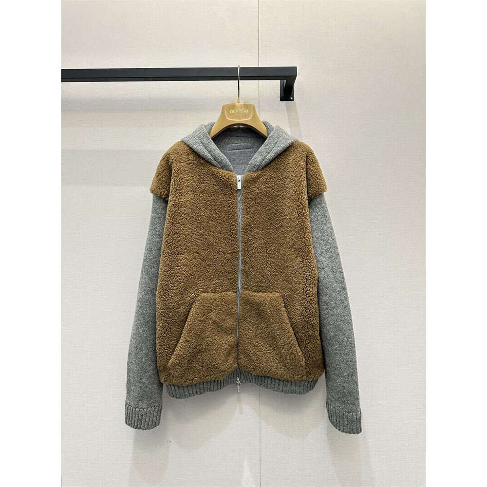 Designer 25 Autumn Winter New High-End Miu Simple Casual Color-Block Sheepskin Patchwork Hooded Jacket 9a6a