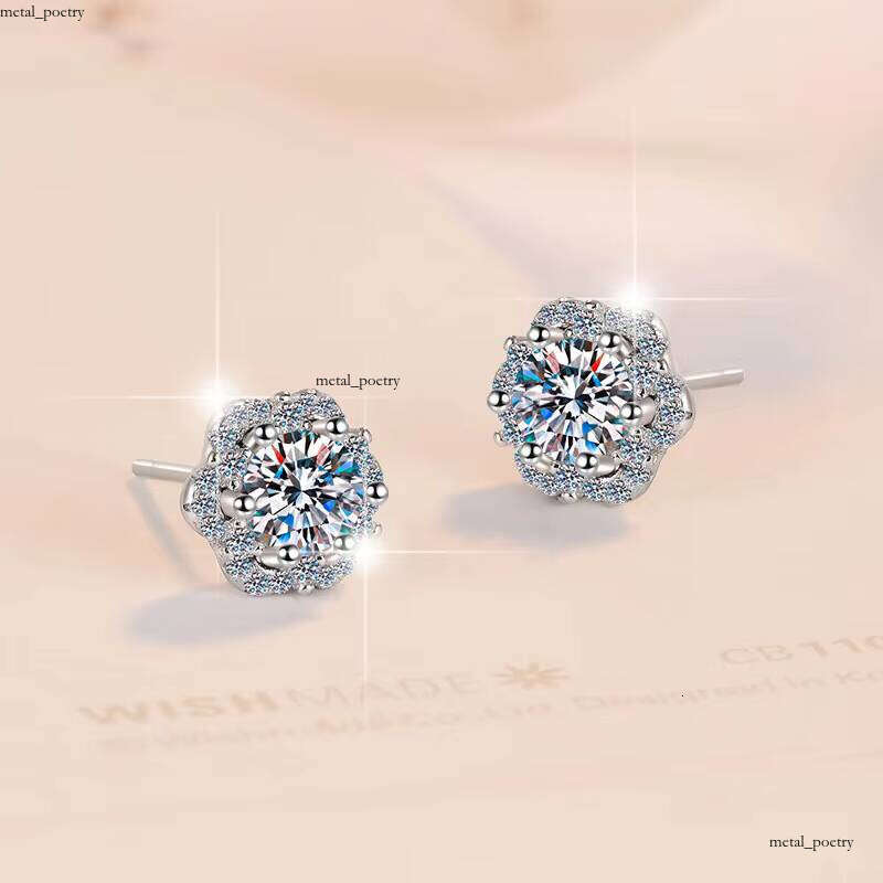 Premium Jewelry Women's Festival Gift Flower 1ct VVS Moissanite S925 Sterling Silver VVs1 Inlaid Stone Stud Earrings