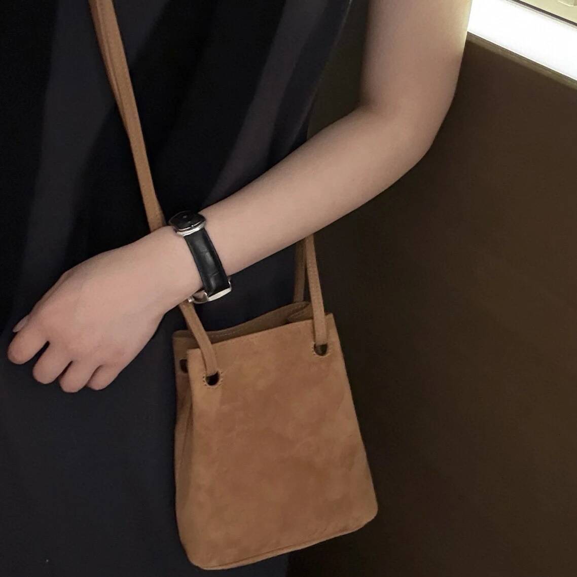 Women Crossbody Bucket 2025 Autumn Winter New Matte Suede Drawstring Fashionable Versatile Single Shoulder Small Bag