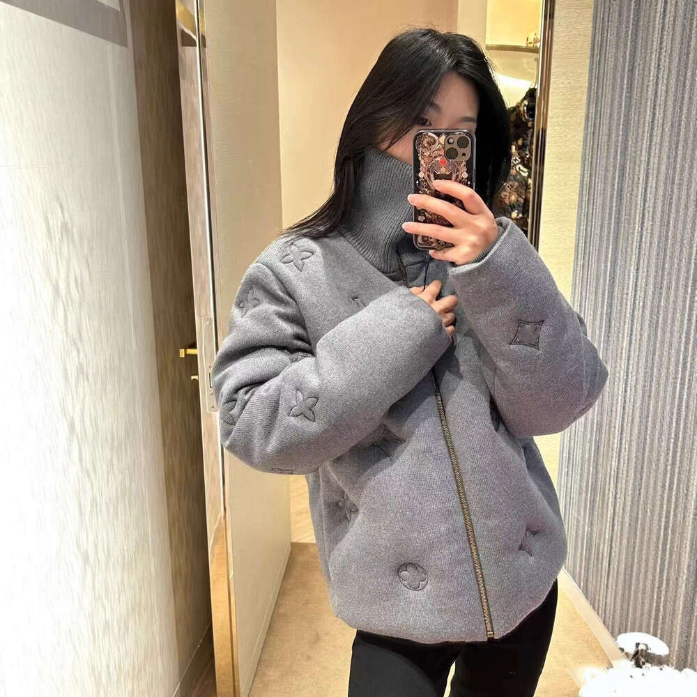 Designer Europe Station 2025 Autumn Winter New Jacquard Embroidered Quilted Letter Pure Wool Down Jacket Coat Unisex 25da