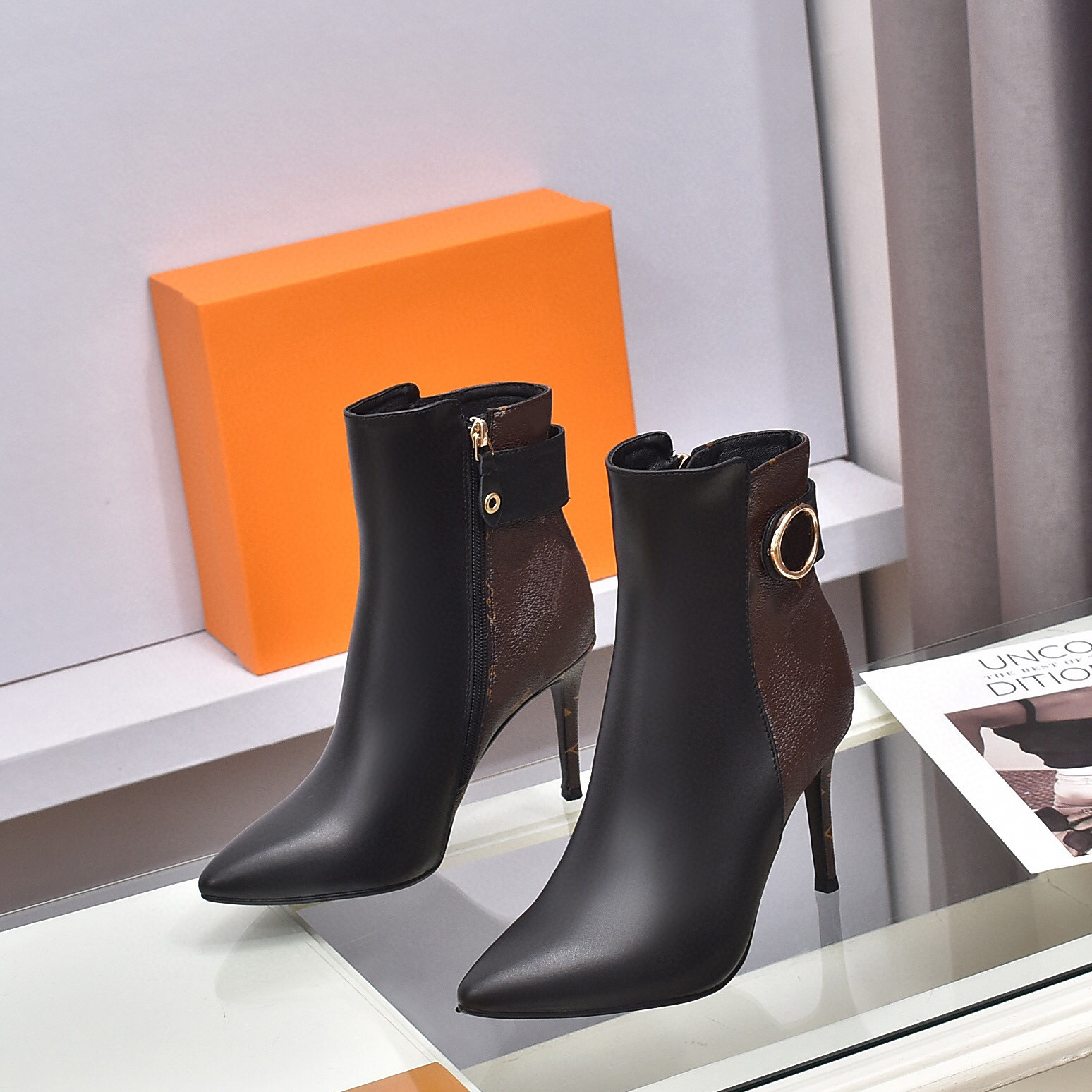 Stivali firmati Parigi Stivale di marca di lusso Stivaletti alla caviglia in vera pelle Stivale da donna Sneakers Scarpe da ginnastica Sandali panto