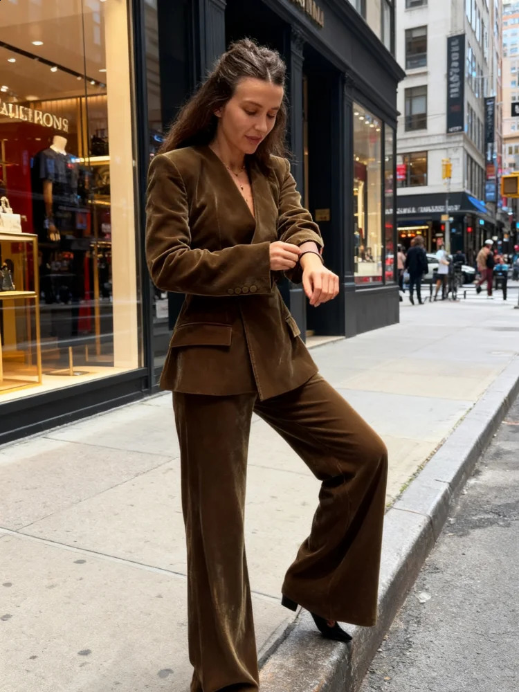 Womens 2 Pcs Suits Vneck Velvet Blazer Pants Sets Autumn Female Long Sleeve Slim Bomber Coats High Waist Trousers Outfits 251209