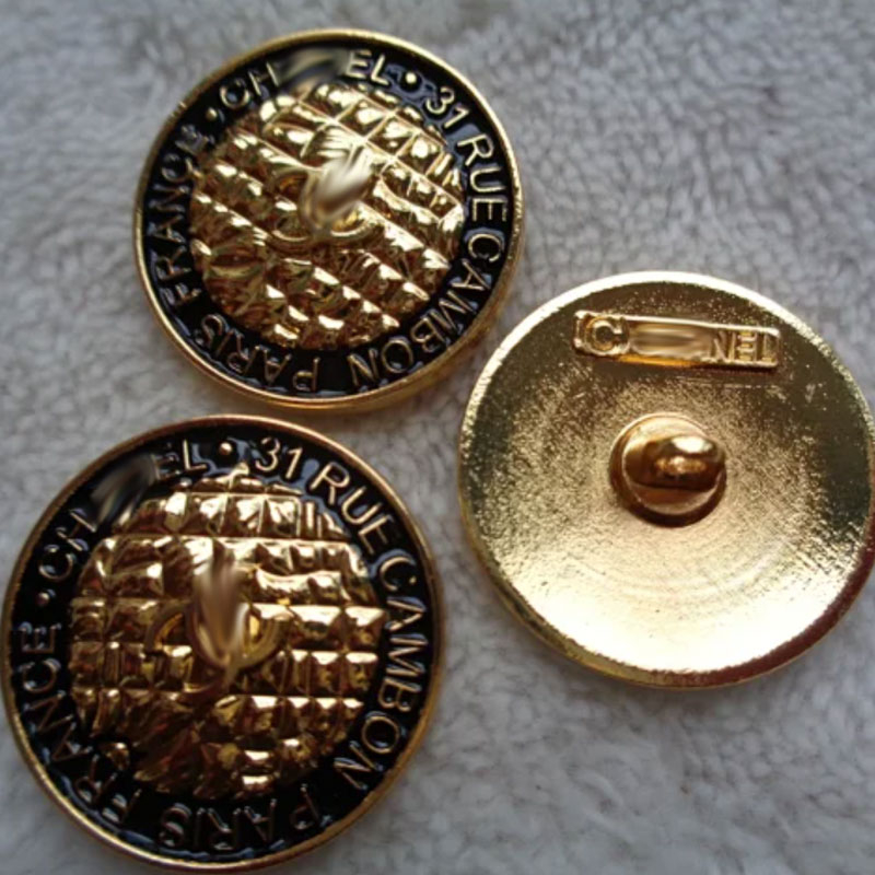 4pcs 22mm C brand vintage Golden Black button Luxury Desginer Sewing Buttons for skirt Decorate DIY Crafts Supplies Classic B79