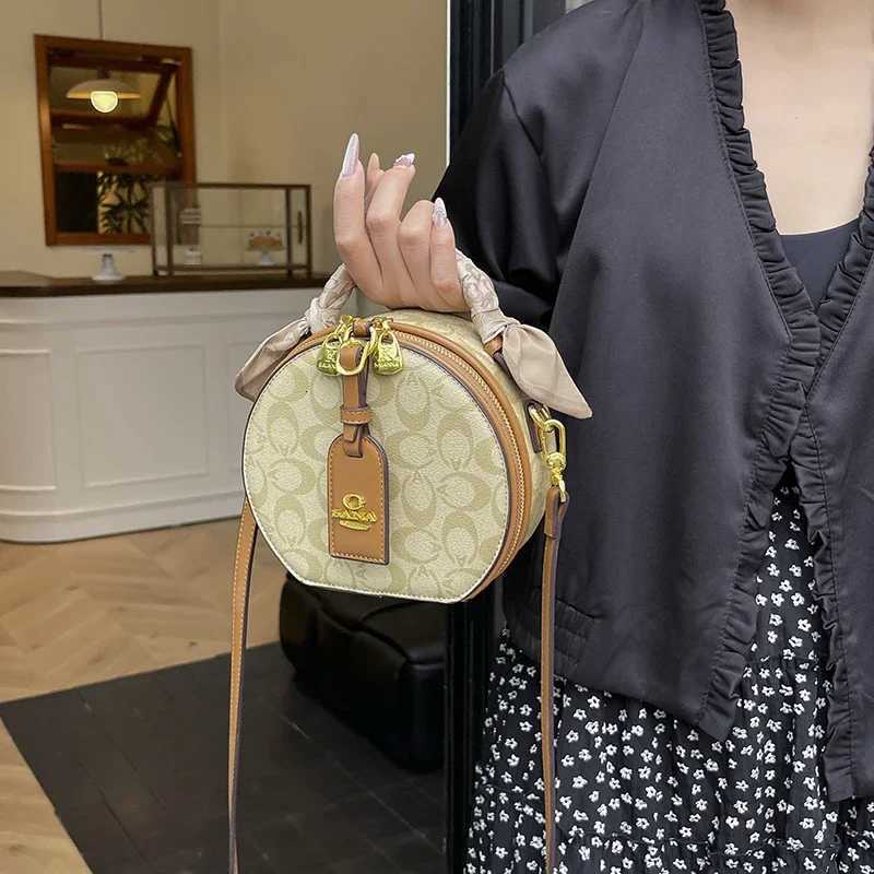 Premium Fashionable Minimalist Vintage Handbag Women Crossbody Bag Unique Leather Solid Color Large Capacity Trendy W251209
