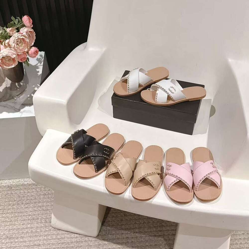 new women's Chain flat slides top quality casual genuine leather open toe Beach sandals Vacation mules shoes dress Luxury slide designer shoe w