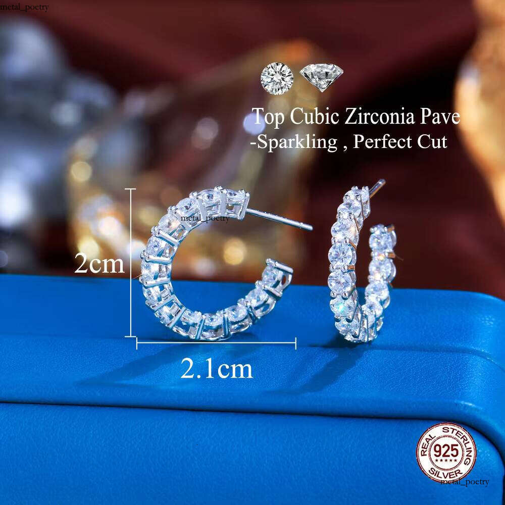 Classic Style Double-Sided Inlaid Shiny Round VVS Moissaniteia Silver 925 Women's Earrings Suitable for Birthdays and Graduation Season