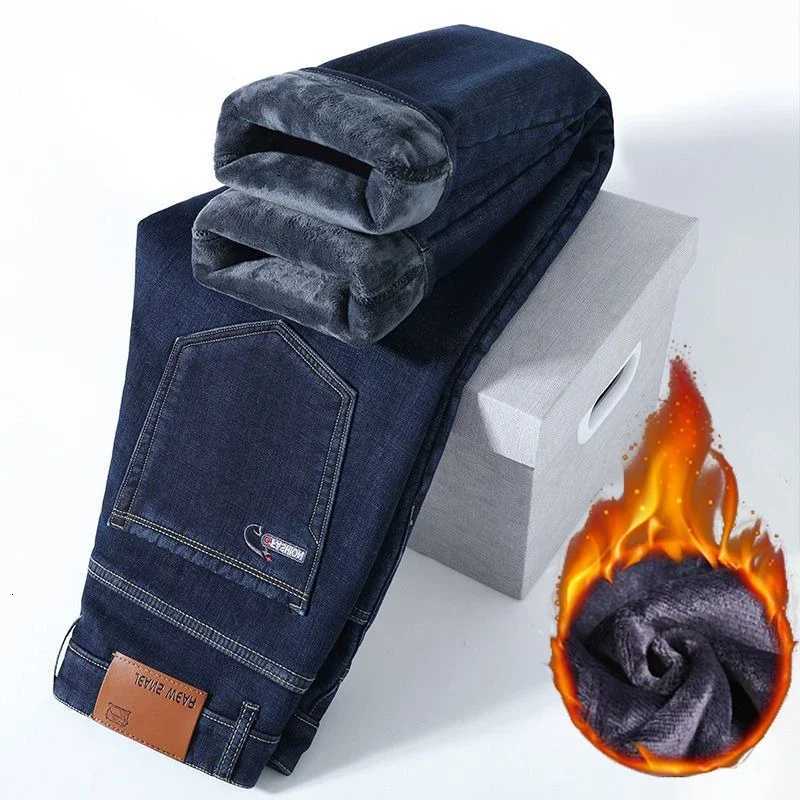 Men New Autumn Winter Fleece Lined Thickened Jeans Male Loose Straight Elasticity Denim Pants Warm Smart Casual Trousers M251209