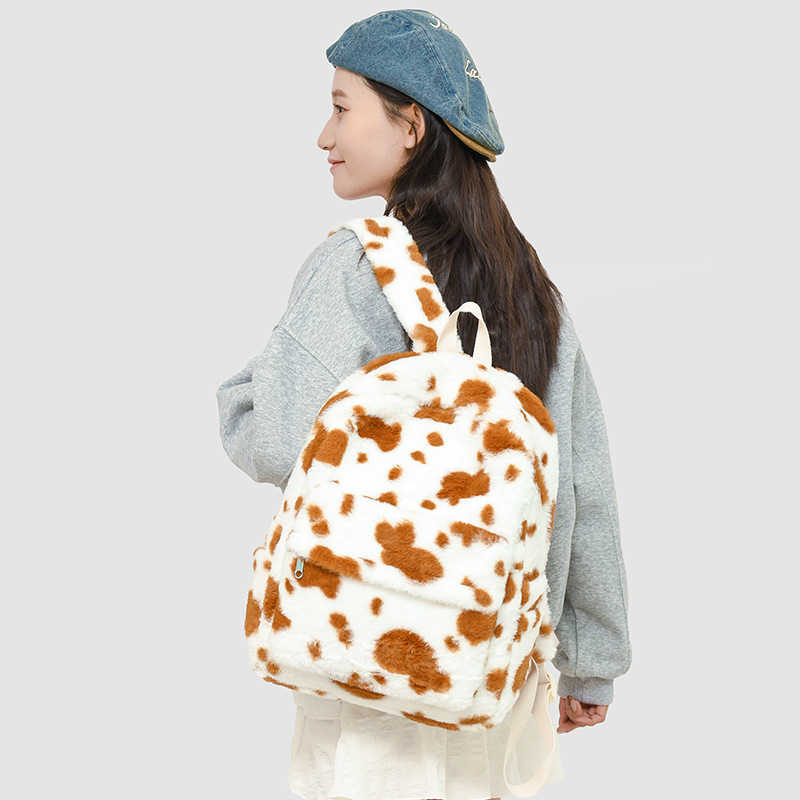 2025 Zaino in peluche di grande capacità con stampa di mucca leopardata Zaino di alto valore Borsa pelosa per donna Borsa a tracolla doppia casual c