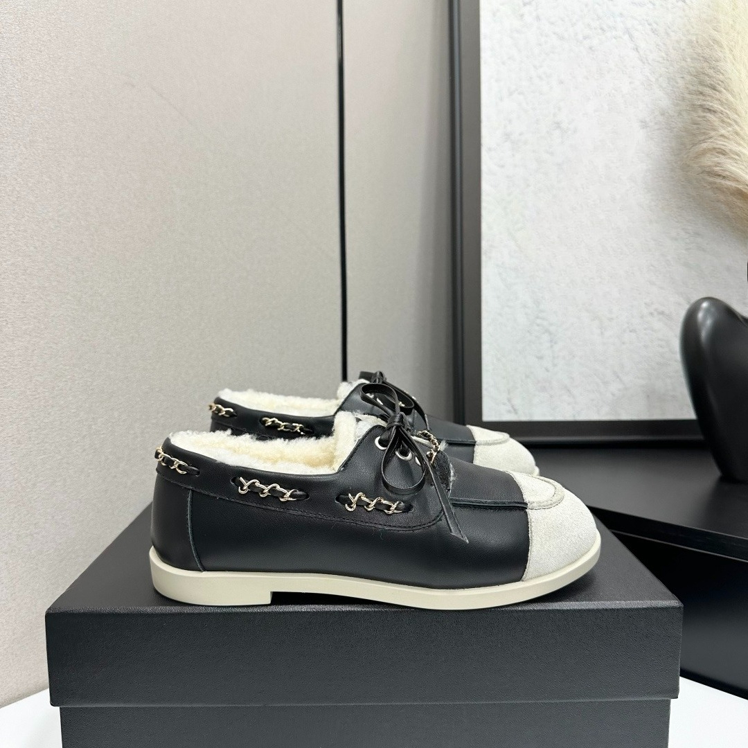Chains Fur Casual Shoes Luxury designer women lace up flat furry loafers Simple outdoor shoes Suede Tennis Walk leather sneakers Top quality flat sp