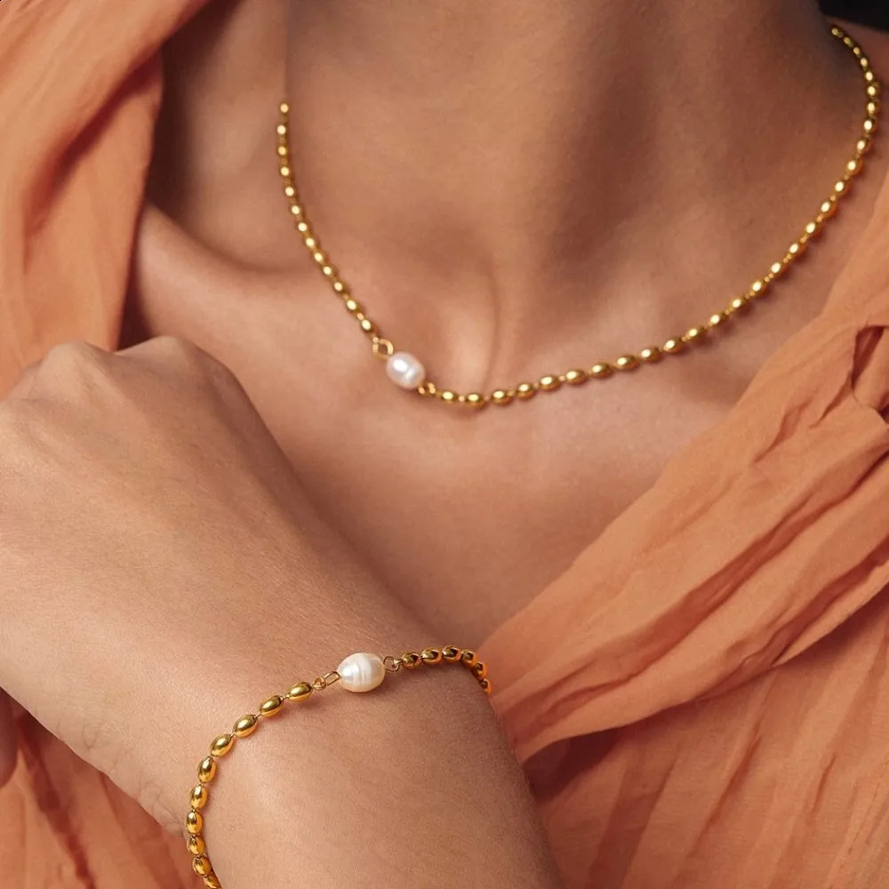 Statement Natural Pearl Charm Beaded Stainless Steel Necklace for Women Gold Color Collarbone Chain Minimalist Jewelry Set 251202